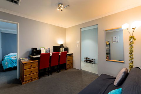 Rainbow Dream House - Yarra Valley Accommodation 10
