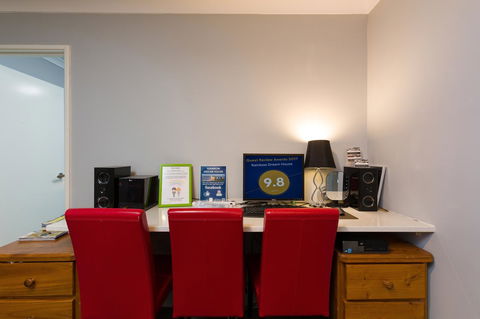 Rainbow Dream House - Yarra Valley Accommodation 11