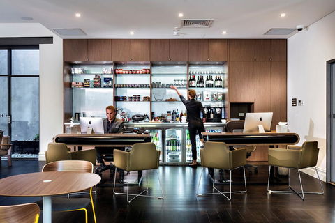 Hougoumont Hotel Fremantle - Yarra Valley Accommodation 37