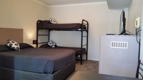 Mandurah Foreshore Motel - Yarra Valley Accommodation 1
