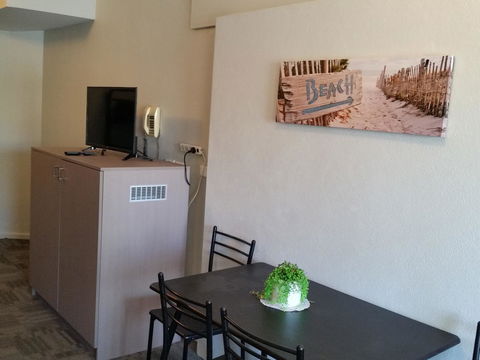 Mandurah Foreshore Motel - Yarra Valley Accommodation 10