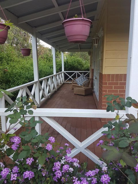 Two Sisters Chalets - Yarra Valley Accommodation 10