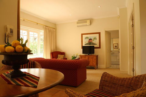 Two Sisters Chalets - Yarra Valley Accommodation 28