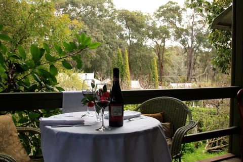 Two Sisters Chalets - Yarra Valley Accommodation 17