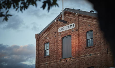 The Premier Mill Hotel - Yarra Valley Accommodation 12