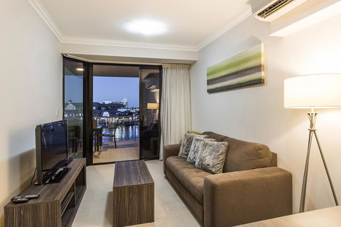 Dolphin Quay Apartments - Yarra Valley Accommodation 20