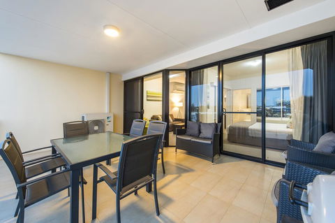 Dolphin Quay Apartments - Yarra Valley Accommodation 38