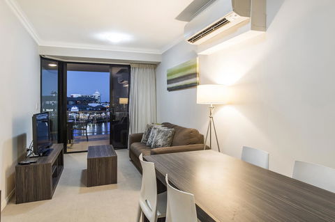 Dolphin Quay Apartments - Yarra Valley Accommodation 19