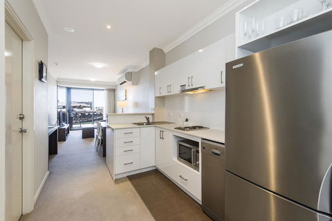 Dolphin Quay Apartments - Yarra Valley Accommodation 34