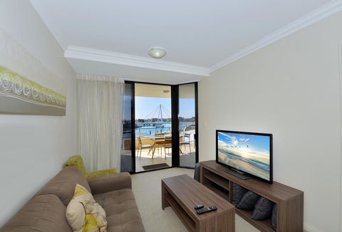 Dolphin Quay Apartments - Yarra Valley Accommodation 10