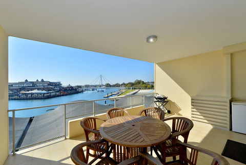 Dolphin Quay Apartments - Yarra Valley Accommodation 15