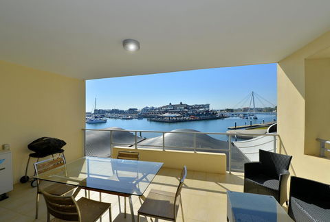 Dolphin Quay Apartments - Yarra Valley Accommodation 8