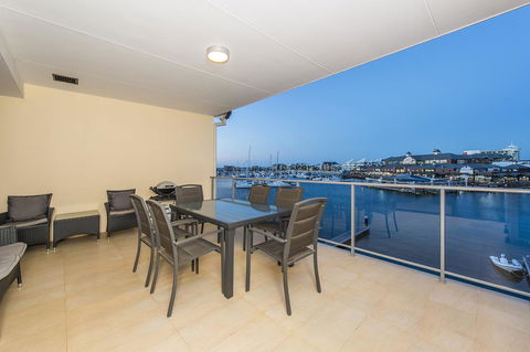 Dolphin Quay Apartments - Yarra Valley Accommodation 21