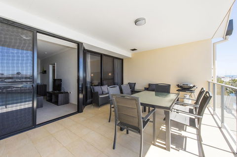 Dolphin Quay Apartments - Yarra Valley Accommodation 27