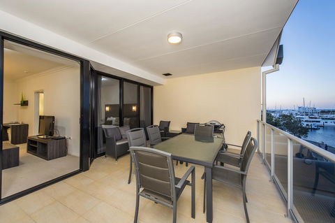 Dolphin Quay Apartments - Yarra Valley Accommodation 24
