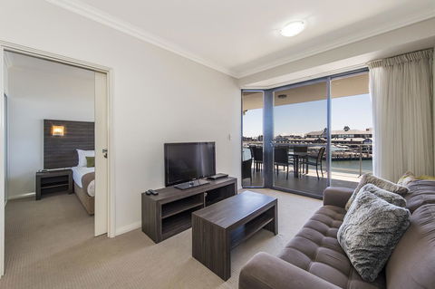 Dolphin Quay Apartments - Yarra Valley Accommodation 31
