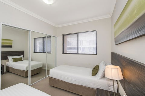 Dolphin Quay Apartments - Yarra Valley Accommodation 41
