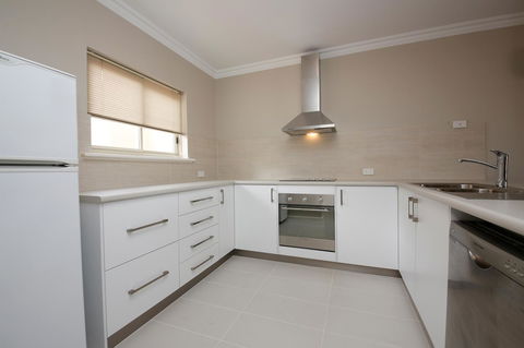 The Marina Hotel - Mindarie - Yarra Valley Accommodation 8