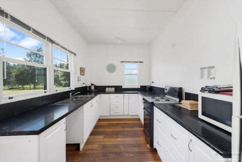 Giants Table And Cottages - Yarra Valley Accommodation 28