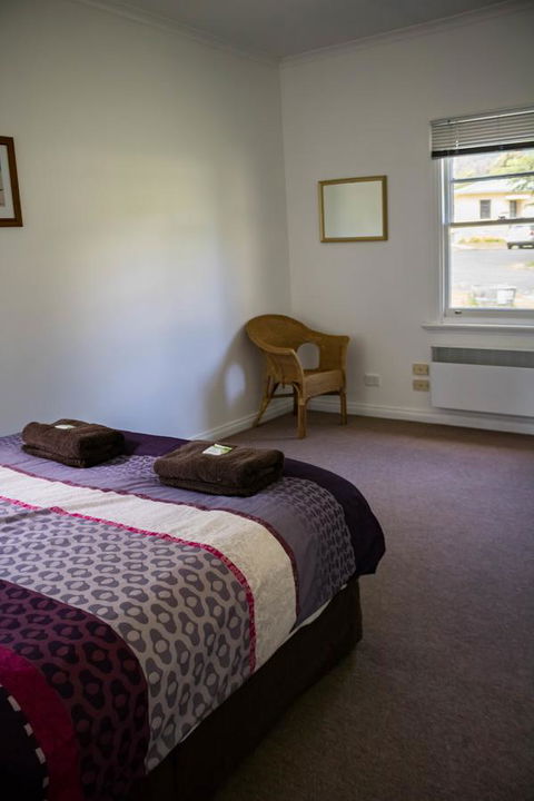 Giants Table And Cottages - Yarra Valley Accommodation 6