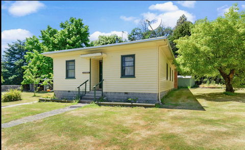 Giants Table And Cottages - Yarra Valley Accommodation 2