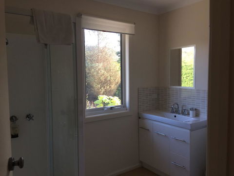 Anchorage Waterfront Retreat - Yarra Valley Accommodation 30