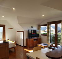 Riverside StudioPrivate - Yarra Valley Accommodation