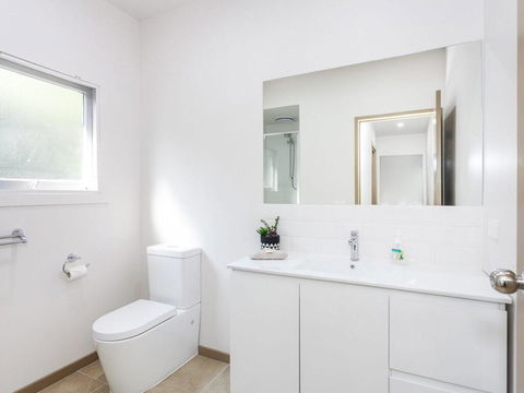OCEANS 12 - ANGLESEA - Yarra Valley Accommodation 2