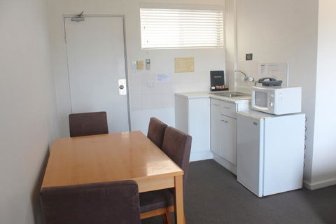 Oceanside Hawks Nest - Yarra Valley Accommodation 2