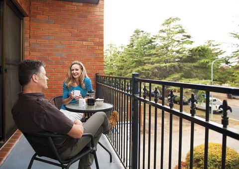 Oxley Court Serviced Apartments - Yarra Valley Accommodation 0