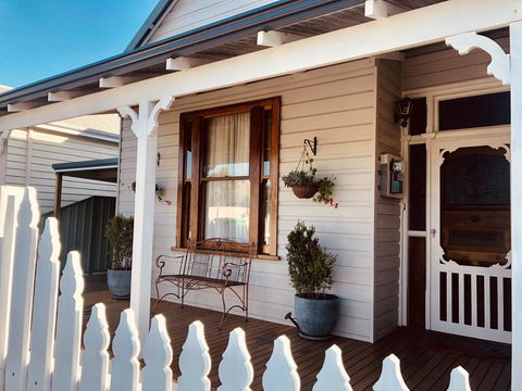 Railway Cottage - Yarra Valley Accommodation 1