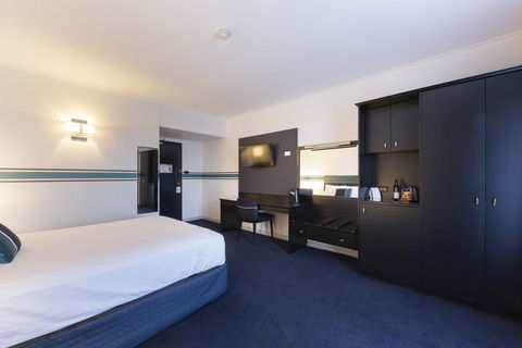 Ramada Diplomat Canberra - Yarra Valley Accommodation 2