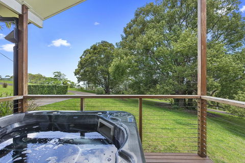 Ravensbourne Escape- Rose Alyce - Yarra Valley Accommodation 1