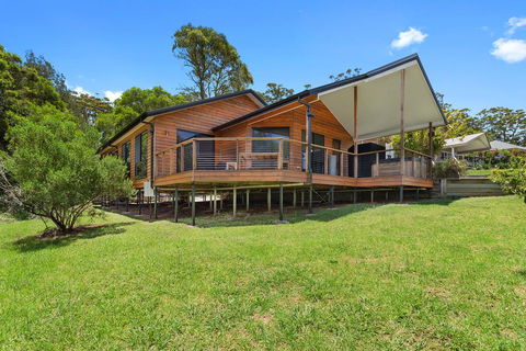Ravensbourne Escape- Rose Alyce - Yarra Valley Accommodation 0