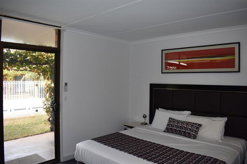 Roundhouse Motel - Yarra Valley Accommodation 2