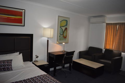 Roundhouse Motel - Yarra Valley Accommodation 1