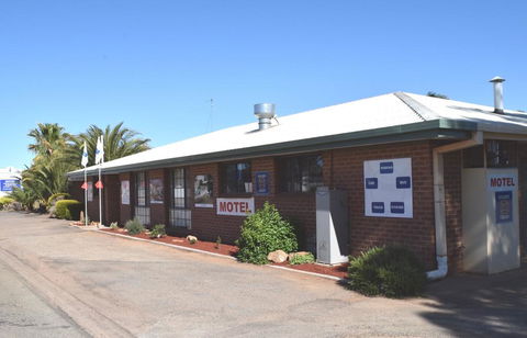 Roundhouse Motel - Yarra Valley Accommodation 0