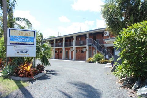 Sarina Beach Motel - Yarra Valley Accommodation 2