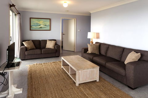 Seascape Beach House - Yarra Valley Accommodation 3