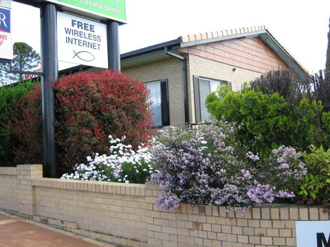 Settlers Motor Inn - Yarra Valley Accommodation 3