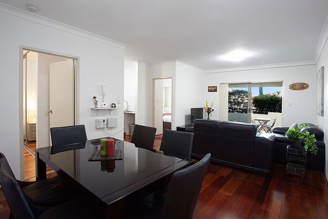 Spacious Family Apartment Close To Olympic Park - Yarra Valley Accommodation 0
