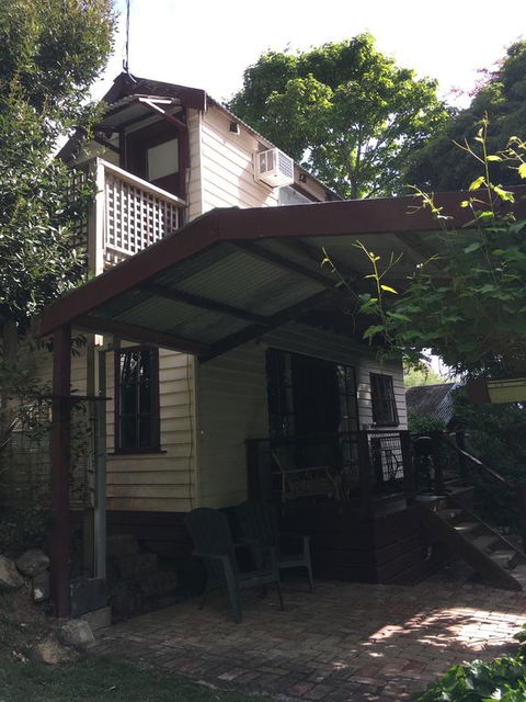 Stone's Throw Cottage Bed And Breakfast - Yarra Valley Accommodation 2