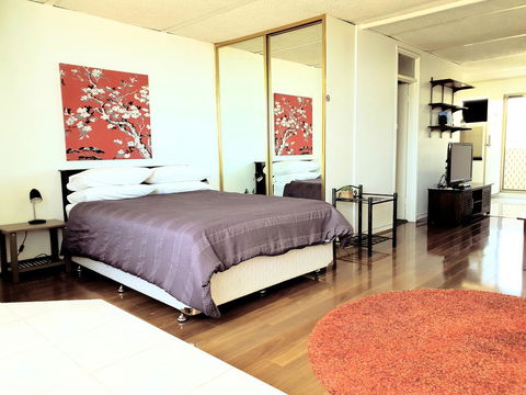 Studio 412 - Ocean And Sunset Views On A Budget - Yarra Valley Accommodation 0