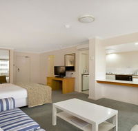 Studio with balcony at College St - Yarra Valley Accommodation