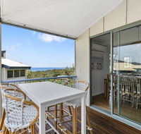 Stunning Beach Front Villa At Castaway Cove - Yarra Valley Accommodation