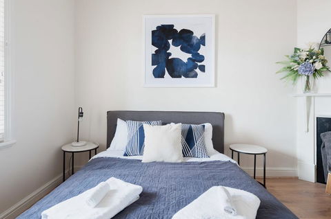 Sydney City CDB Water Views Close To Harbour Bridge And Opera House - Yarra Valley Accommodation 0