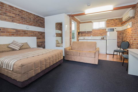Tally Ho Motor Inn - Yarra Valley Accommodation 0
