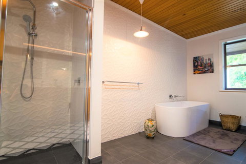 The Hobart Entrance - Yarra Valley Accommodation 8