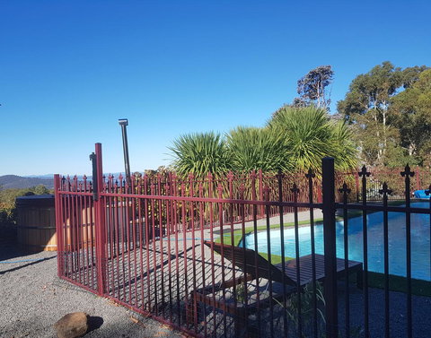 The Hobart Entrance - Yarra Valley Accommodation 6