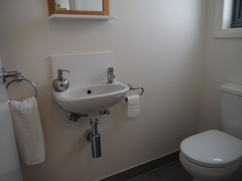GRANITE BEACH HOUSE @ Bay Of Fires - Yarra Valley Accommodation 13
